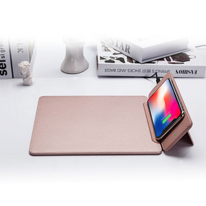 <span class=keywords><strong>2025</strong></span> năm mới thả nước nóng chuột <span class=keywords><strong>Pad</strong></span> với 10W 15W sạc không dây PU Qi không dây sạc vuông da phong cách cho văn phòng sử dụng - Product Image 2