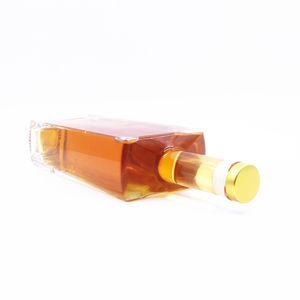 Finition plante personnalisée en <span class=keywords><strong>verre</strong></span>, carrée, cristal transparent, whisky, liqueur, sérum, cognac, bouteilles de 700ml avec dessus en liège, 50 pièces - Product Image 3