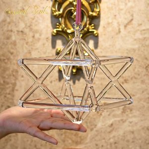 هرم كريستالي للعلاج الصوتي، أداة ميركابا الكريستالية المقدسة الشفافة - Product Image 1