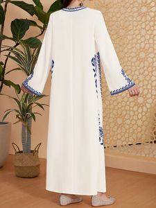 Abbigliamento Islamico Tradizionale all'Ingrosso per Donne, Abito Elegante Etnico Turco Dubai, Maxi Vestito Eid, Abaya Femminile - Product Image 3