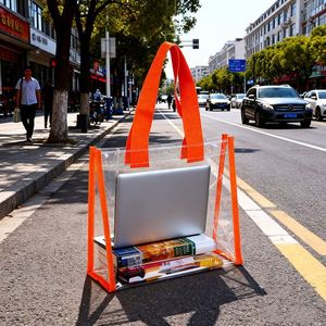 Sac de shopping en PVC style gelée, transparent et coloré, idéal pour les cadeaux, les événements sportifs et comme sac de plage pour les fêtes - Product Image 3