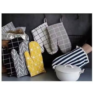 Gants de cuisine isolants en coton et lin à pois, résistants aux hautes températures pour four, micro-ondes et barbecue – Offre Spéciale - Product Image 4