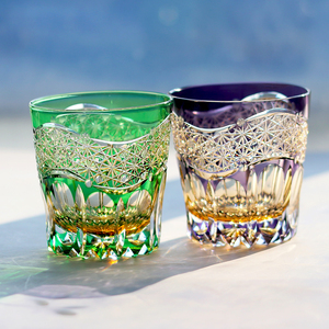 Hochwertiges Handgeblasenes Farbüberlagerungsglas im Altmodischen Stil 320ml Grün und Lila Klassisch für Whiskey, Wein & Wasser - Product Image 1