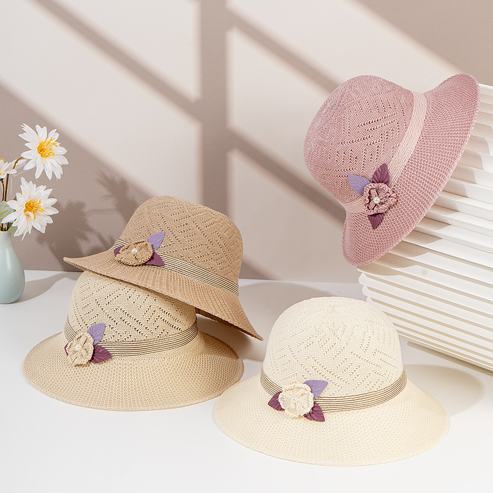 Beige, une fleur