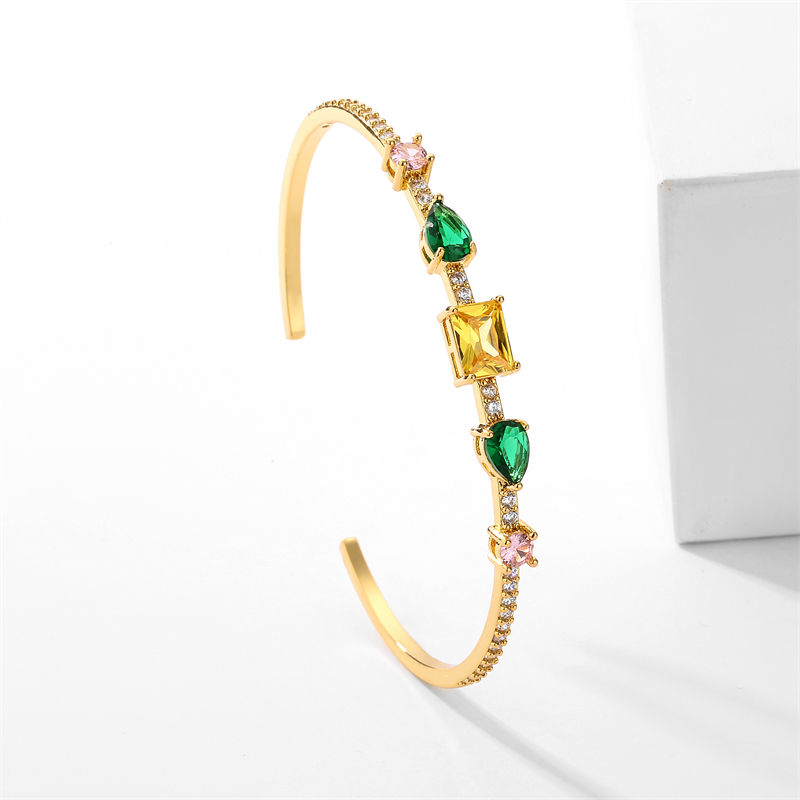 สีเขียว