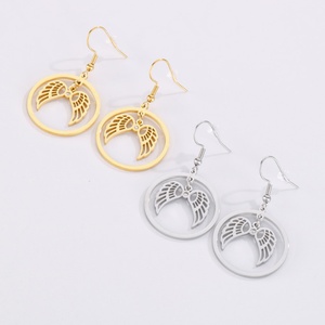 Pendientes de Aro de Acero Inoxidable con Plumas Doradas y Cristales, Alas de Ángel para Mujer - Product Image 3