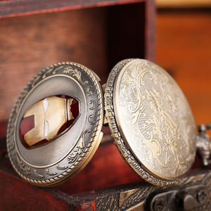 ساعة جيب كلاسيكية بتصميم سوبر هيرو مع سلسلة - ساعة برونزية بطراز ستيمبانك كقلادة للهدايا وحفلات التنكر - Product Image 6