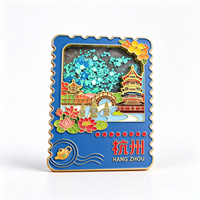 Aimant de réfrigérateur personnalisé en émail dur, avec paillettes, en forme de timbre, motif skyline urbain, pour souvenir touristique