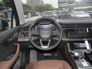 ออดี้ คิว7 รุ่นปี 2025 45 TFSI ควอตโตร เอส ไลน์ แบล็ค อิดิชั่น - Product Image 4