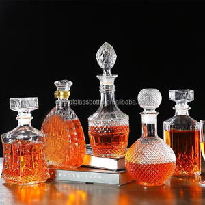 Nhà Sản Xuất Rỗng 500Ml 700Ml <span class=keywords><strong>850Ml</strong></span> Pha Lê Thủy Tinh Rượu Vang Rượu Globe Whisky Decanter Chai Với Top - Product Image 1