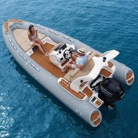 Bateau semi-rigide gonflable Hypalon de 5,8 m remorquable, coque en fibre de verre à fond en V profond, console centrale de luxe, bateau sportif RIB, bateau de croisière familial