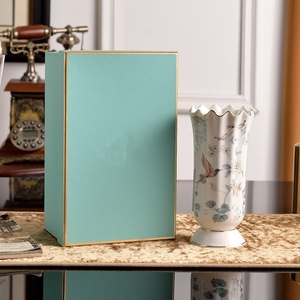 Vase de table géométrique en céramique contemporaine - Arrangement écologique pour la décoration de la maison, des mariages et des bureaux - Product Image 2