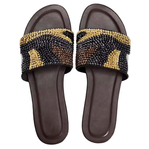 Nouvelles sandales plates pour femmes printemps-été, décorées de perles, à blocs de couleur, avec lanières tendance, pour loisirs en extérieur, plage et sport - Product Image 1