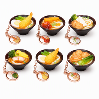 Mini porte-clés 3D en PVC, breloques alimentaires réalistes en forme de nouilles avec anneau en or rose, jolis porte-clés cadeaux sushi pour enfants