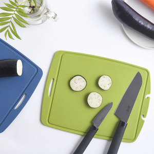 Tabla de cortar de silicona antideslizante para carne, 283x216, superficie higiénica flexible para picar carne, frutas y verduras - Product Image 1