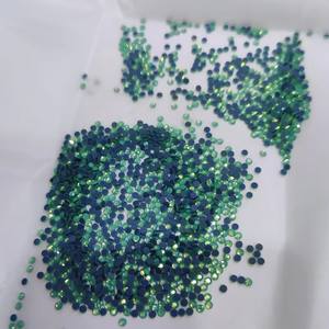 Cristales de Estrás Termoadhesivos al por Mayor de Yantuo, Cristal Verde Ópalo con Reverso Plano en Forma Redonda SS4 SS6 SS8 SS10 SS16 SS20 para Zapatos y Joyería - Product Image 2