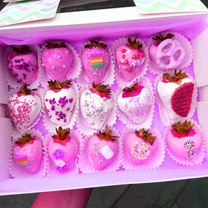 包装巧克力覆盖草莓盒，用于包装巧克力中的草莓