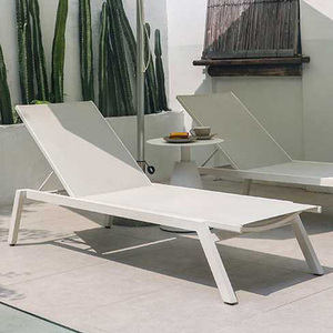 Vente directe d'usine, chaises longues d'extérieur minimalistes en aluminium, imperméables, résistantes au <span class=keywords><strong>soleil</strong></span> et à la pression, pour patio/hôtel - Product Image 5