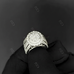 Diamante de moissanita de corte brillante Plata de ley Diseño popular personalizado Unisex Hip Hop Iced GRA Fabricación de anillos certificados - Product Image 1