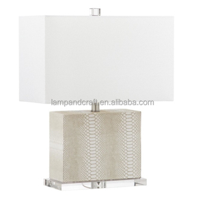 Lampe de table rectangulaire en cuir blanc pour la décoration de la maison, chambre à coucher, hall d'hôtel, chambre d'hôtel, salon - Product Image 1