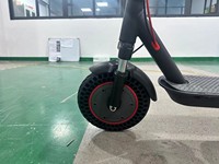 Trottinette électrique intelligente pour adultes, nouveau style tendance, moteur 350W, alliage d'aluminium, capacité de charge 130 kg, contrôlée par application