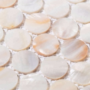 Mosaico de Conchas Naturales Redondas de Alta Gama para Decoración de Paredes - Product Image 3