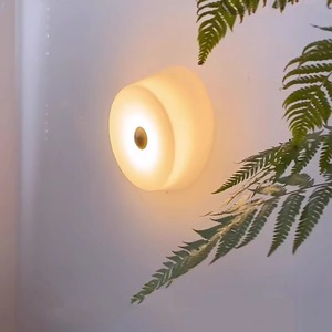 Lámpara de Pared de Diseño Italiano, Estilo Nórdico Moderno Minimalista para Dormitorio, Pasillo, Sala de Estar, Vintage Bauhaus con Cuerpo de Hierro - Product Image 2