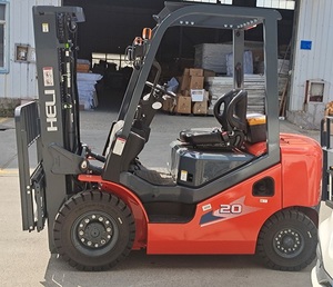 Chariot élévateur diesel compact CPCD20 de 2 tonnes de la marque China Heli, neuf, avec déplaceur latéral, à vendre - Product Image 6