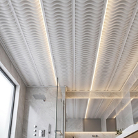 Panneaux de plafond ignifuges pour garage à prix d'usine, panneaux de plafond en PVC légers et élégants à vendre