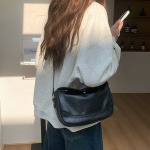 Sac à main Merard pour femme, marron, à bandoulière unique, avec boucle magnétique, résistant à l'eau, pour un usage quotidien, hiver 2024 - Product Image 3