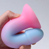 Dildo de silicona líquida con degradado de colores, sin forma de huevo, que brilla en la oscuridad, vibrador de gelatina en forma de corazón, juguete sexual flexible para mujeres.