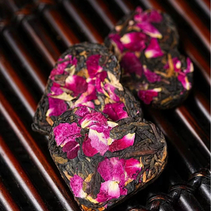Dianhong Rose Thé Noir Rose Pétale Fleur Mélangé Arbre Ancien Thé Noir De Fengqing Yunnan Mini Gâteau Au Thé - Product Image 3