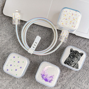Protector de Cargador Personalizado Transparente y Bonito de 40w para 17 Pro Max - Product Image 1