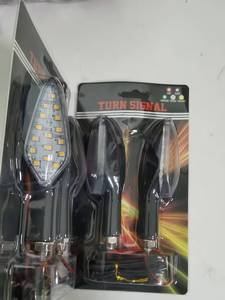 ไฟเลี้ยวรถจักรยานยนต์ ADT ไฟเลี้ยว 16 LED สีเหลือง - Product Image 2