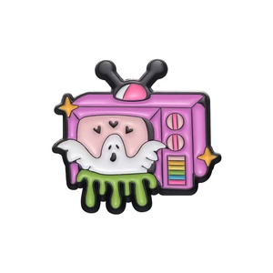 En gros, ensemble de pin's en émail et broches en métal, motif dessin animé TV 'Spooky Chuckles', mignons et amusants, avec motif 'Boo', pour sacs à dos, vêtements et chemises - Product Image 1