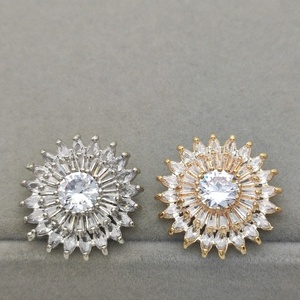 Bán Buôn Sew-On 25Mm Pha Lê Rhinestone Nút Hướng Dương Lấp Lánh Pha Lê Vàng/Bạc Zircon Nút - Product Image 4