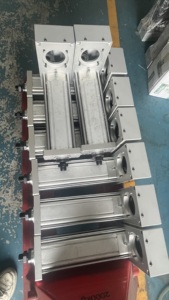 Actuador Lineal Eléctrico de Aluminio con Cilindro de Émbolo Motorizado para Elevación de Mesas de Alta Resistencia - Componente Central - Product Image 3