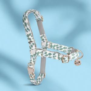 Arnés de Perro de Algodón Transpirable Moderno y Lujoso Talla M, Personalizado, Ajustable, Duradero, Accesorios de Moda para Mascotas - Product Image 1