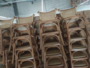 Usine de fabrication de location <span class=keywords><strong>d</strong></span>'événement de mariage salle à manger banquet <span class=keywords><strong>résine</strong></span> canne corde tresse chaise arrière - Product Image 6