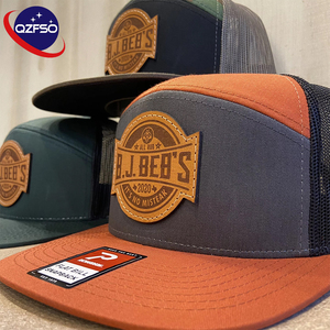 Casquette en maille personnalisée QZFSO, casquettes snapback en gros, protection solaire respirante, casquette trucker à 7 panneaux à visière plate, casquette de baseball avec logo personnalisé - Product Image 1