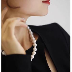 สร้อยคอมุกบาร็อคทรงคลาสสิก XL42-2 เม็ดใหญ่ น้ำจืด แสงเงาธรรมชาติ แท้ พร้อมสายคล้องคอ S - Product Image 5