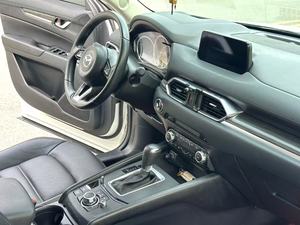 <span class=keywords><strong>Mazda</strong></span> <span class=keywords><strong>CX</strong></span>-<span class=keywords><strong>5</strong></span> Sedán 2.5L Híbrido Automático <span class=keywords><strong>4X4</strong></span> 4WD Interior de Cuero Oscuro Neumáticos R19 Volante a la Izquierda - Product Image 5