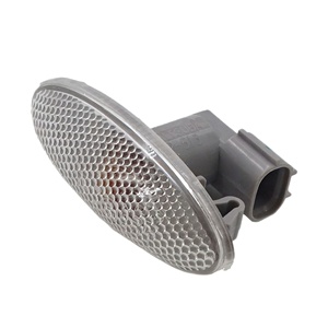 Feu de position latéral de garde-boue avant pour Toyota Corolla 2007-2014 - Product Image 2