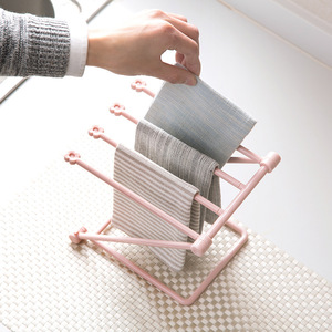 ชั้นวางผ้าเช็ดจานแบบพับได้ 1 ชั้น สำหรับวางบนเคาน์เตอร์ครัว - Product Image 2