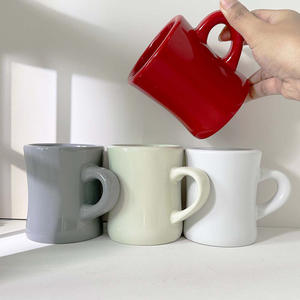 Taza de Cerámica Personalizada con Forma Curva y Asa, Taza Individual, Artículos Promocionales para Bebidas, Origen Zibo - Product Image 4
