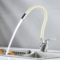 Robinet de cuisine moderne à une poignée en zinc chromé monté sur le pont Robinet d'eau chaude froide Robinet en céramique Coude pour hôtels