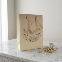 Boîte cadeau de mariage personnalisée en papier kraft biodégradable avec poignée en ruban, emballage de luxe pour les cadeaux et les marques haut de gamme