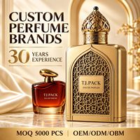 Flacon de parfum carré de style arabe avec bouchon en métal doré et coffret cadeau de luxe haut de gamme pour l'emballage de parfums orientaux OEM/ODM