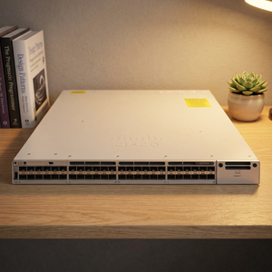 Commutateur d'entreprise série C9300, commutateur réseau géré C9300-48P-E, commutateur PoE 48 ports - Product Image 1