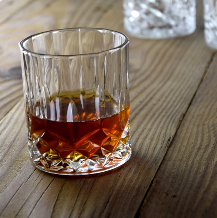 Factory direct supply square whiskey glass cup